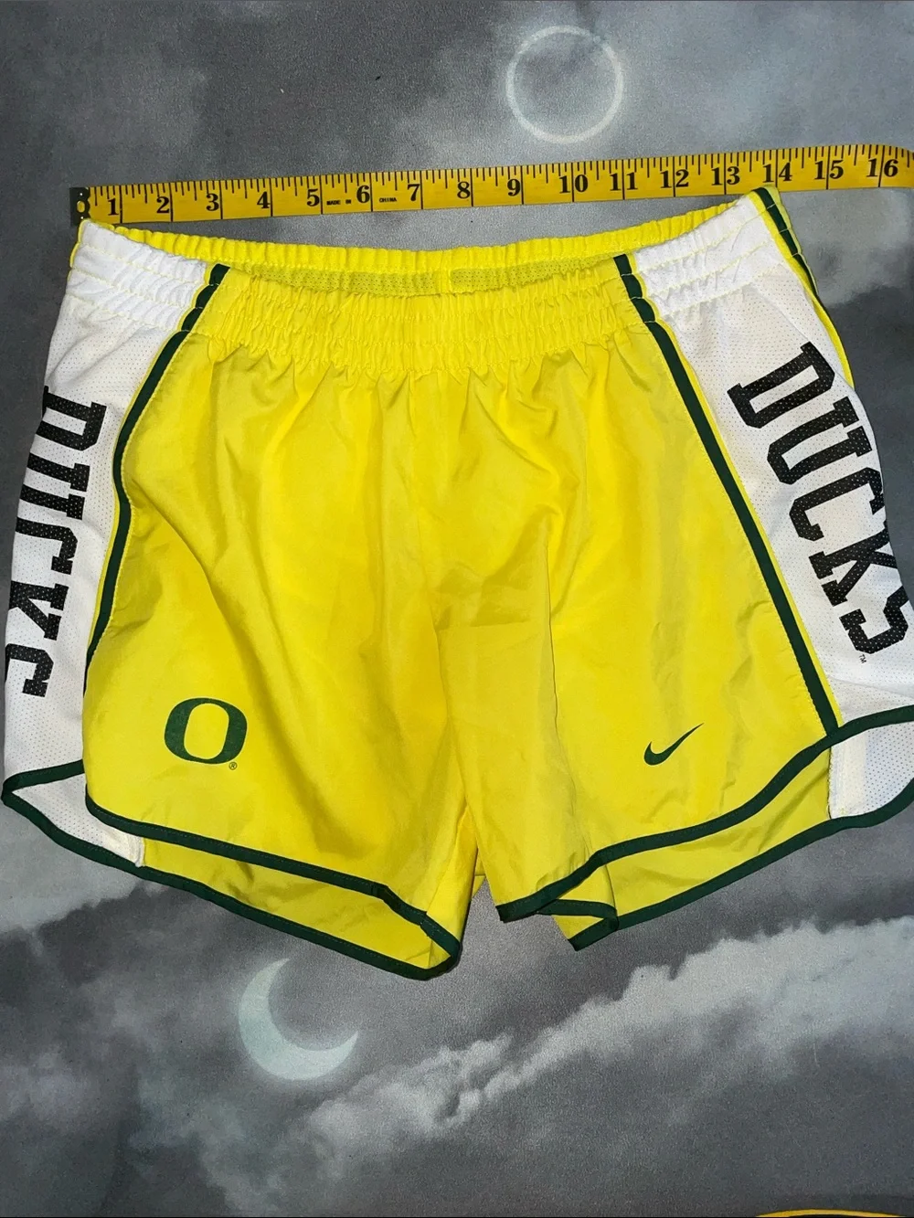 Nike Yellow Oregon Ducks Athletic Shorts DriFt  | S